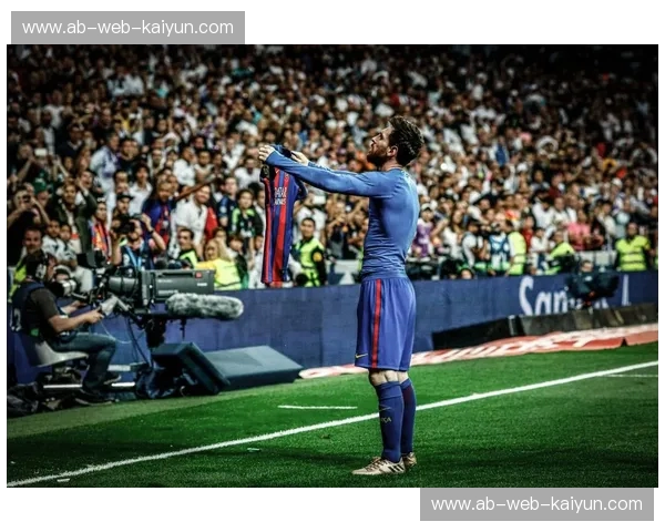 马德里的双面灵魂：当伯纳乌的星光撞上瓦莱卡诺的闪电